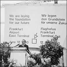 Fraport_Grundsteinlegung_1990